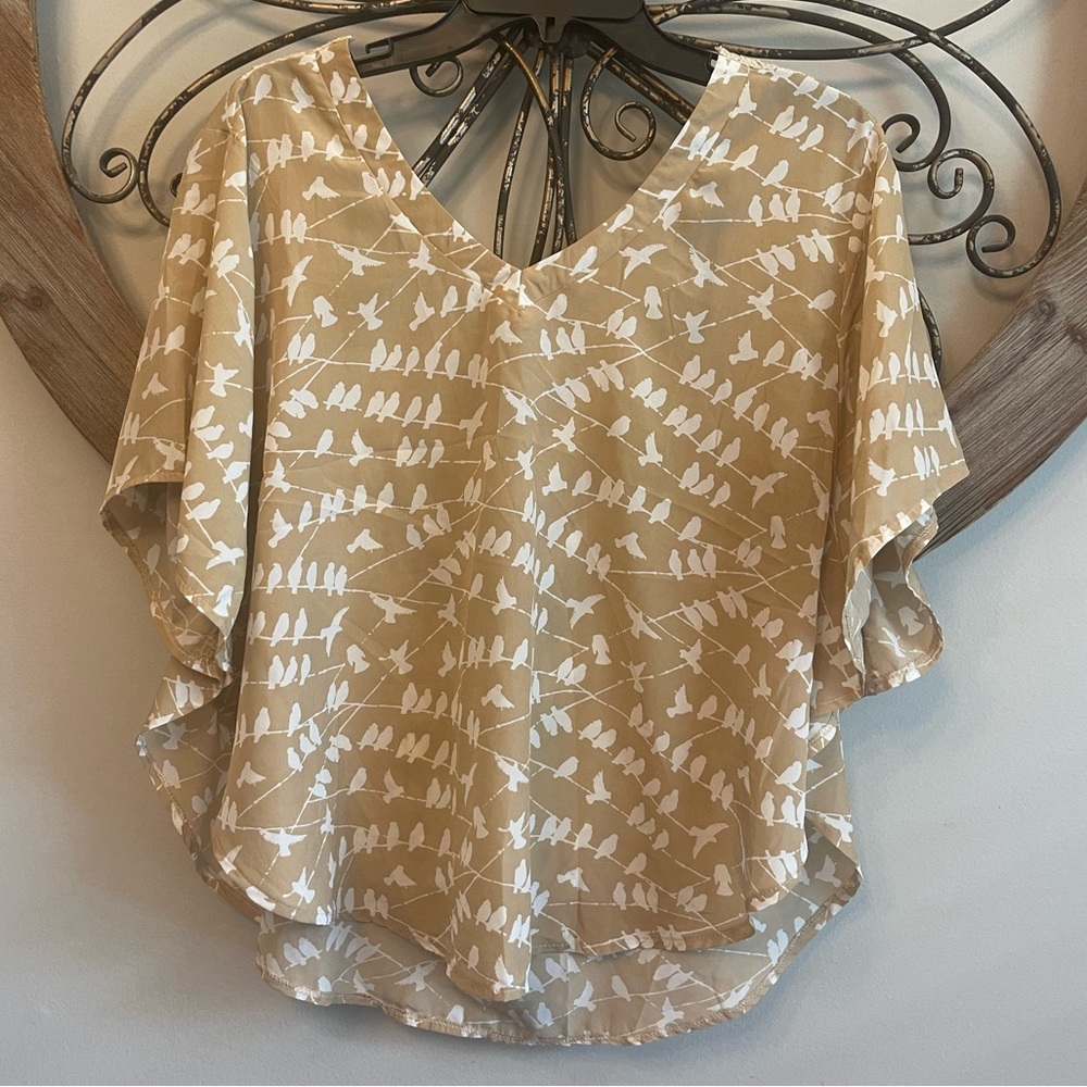 DeJaVu Women’s Tunic Top